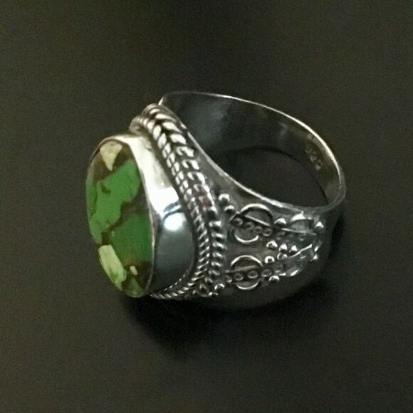VINTAGE Green Turquoise Sterling Silver 925 Ring Sz 6-1/2 - Picture 5 of 9